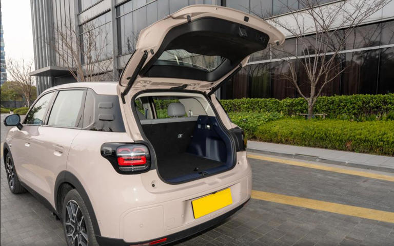 代步车也能不将就，8万级能给你激光雷达，零跑A10全方位解析！