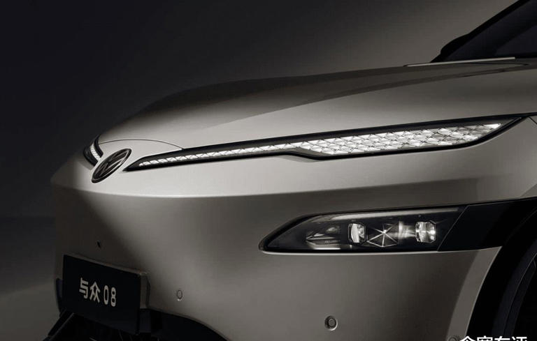 这才是最强大众！与众08配保时捷同款空悬，底盘稳得不像话