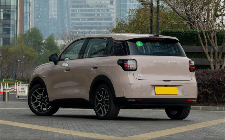 代步车也能不将就，8万级能给你激光雷达，零跑A10全方位解析！