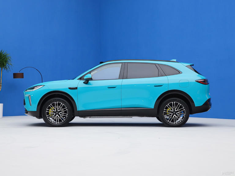 售12.99万起 奇瑞风云T9L上市 中型SUV/1.5T插混 综合续航2000km