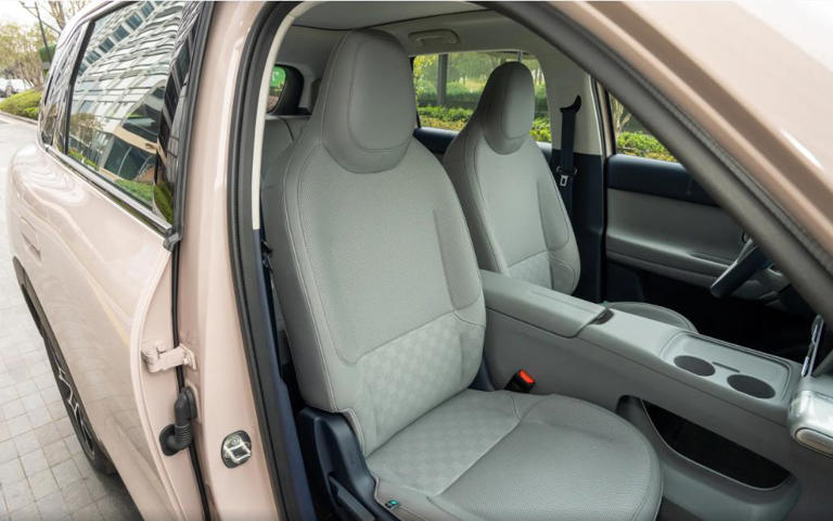 代步车也能不将就，8万级能给你激光雷达，零跑A10全方位解析！