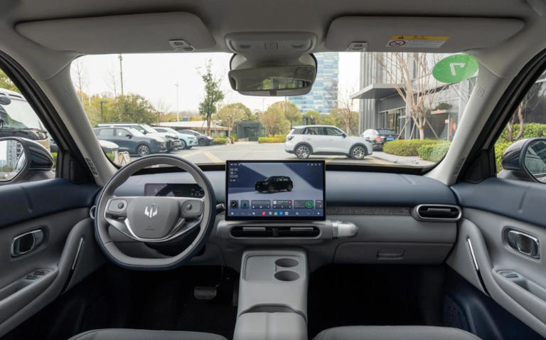 代步车也能不将就，8万级能给你激光雷达，零跑A10全方位解析！