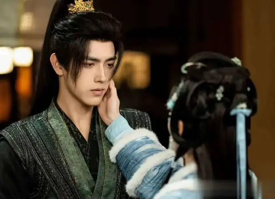 高开低走凉透了，《白日提灯》为何口碑崩塌？这三点是致命原因