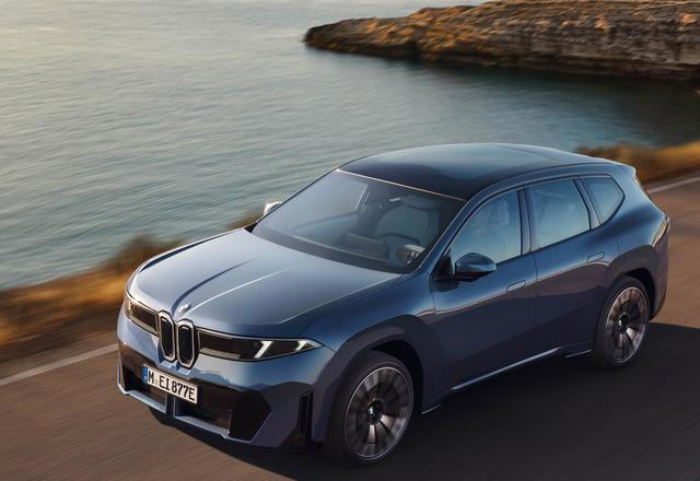 性能版宝马iX3，搭载双电机四驱，最大马力630匹，续航805km