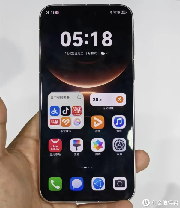 用了一个月华为Mate 80之后，我终于明白，为什么争议这么大