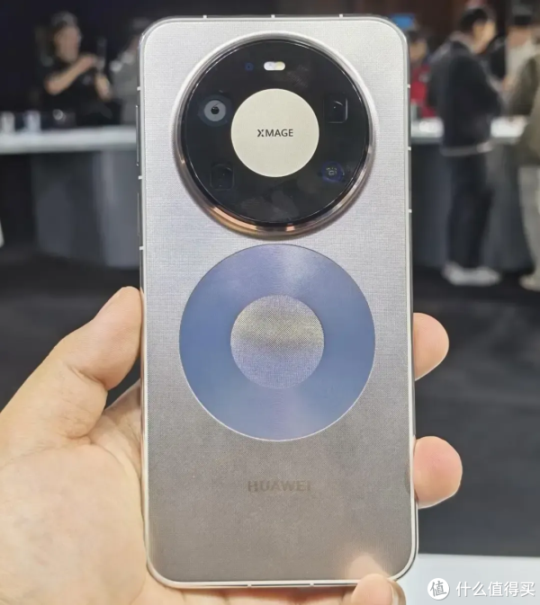 用了一个月华为Mate 80之后，我终于明白，为什么争议这么大