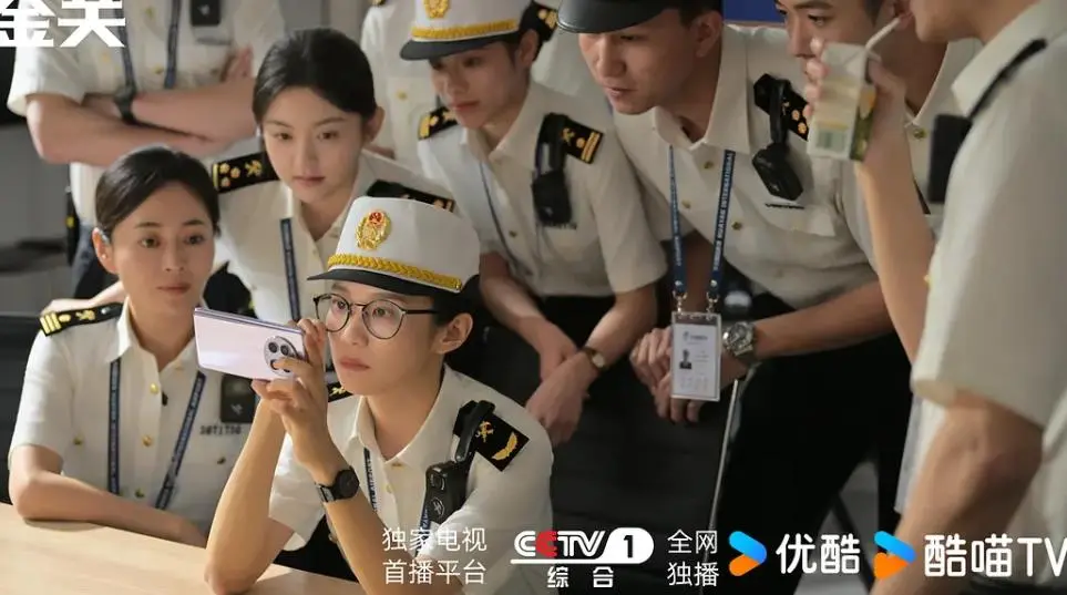 央视又一悬疑剧开播成黑马，全员都是实力派演员，熬夜追不过瘾