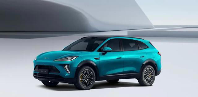 4870mm车长+2920mm轴距！这款中型插混SUV，家用真的合适吗？