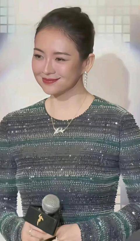 离婚不到三年，汪峰还是那个汪峰，可章子怡“面相”真的变了