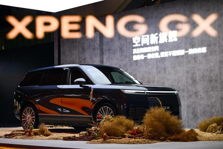 小鹏GX预售39.98万元，重构全尺寸科技旗舰SUV标准