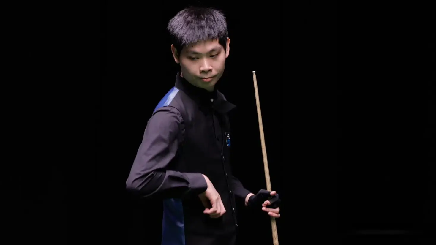 爆冷! 国强五连鞭横扫利索夫斯基，中国小将闯进世锦赛32强!