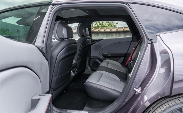 26款极氪007，2.73秒破百，激光雷达+700TOPS，纯电续航905公里