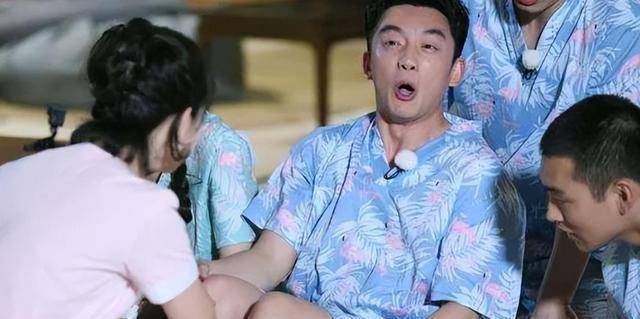 隐瞒了5年，原来这就是邓超三人离开跑男的原因，难怪五哈能大火