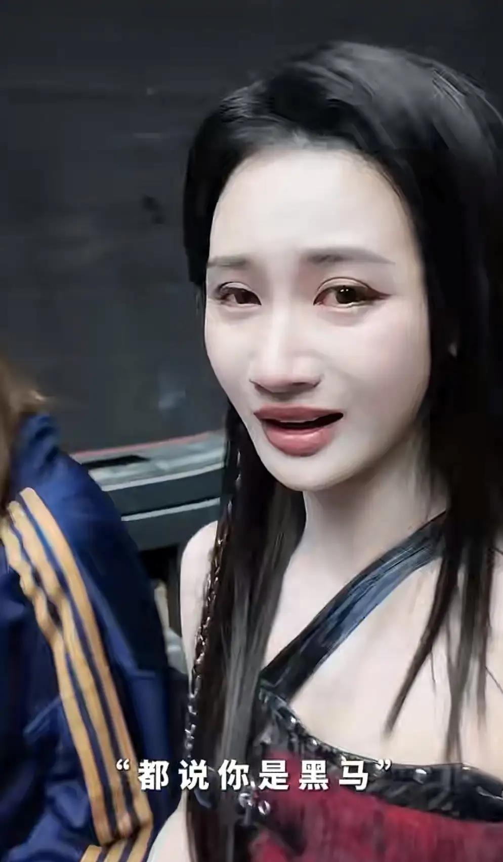 全开麦零失误却票数垫底? 何宣林落泪瞬间，撕开综艺流量遮羞布