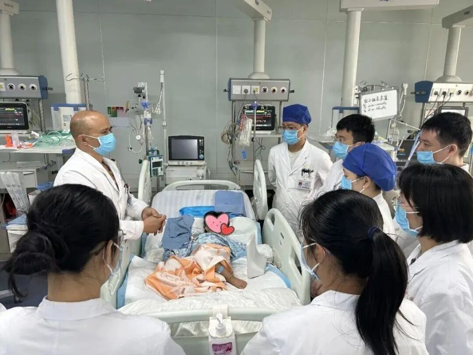 广西一女童被毒蛇咬伤，“假死”近3天奇迹生还!被蛇咬伤要怎么做?