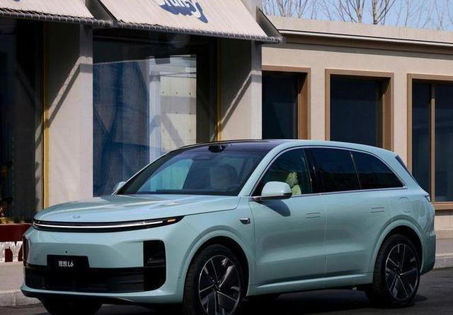 大5座豪华SUV，标配激光雷达，从近25万多降到21万多，放弃比亚迪