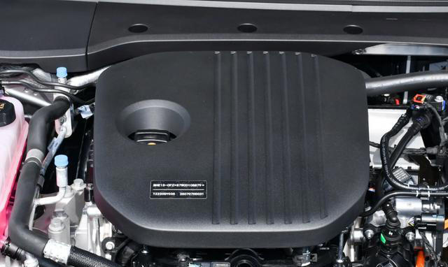 入门配置就拉满，领克10 EM-P标配激光雷达，兼顾操控与豪华