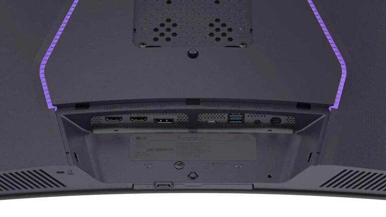 LG新旗舰显示器，5K曲面OLED和Mini LED怎么选？