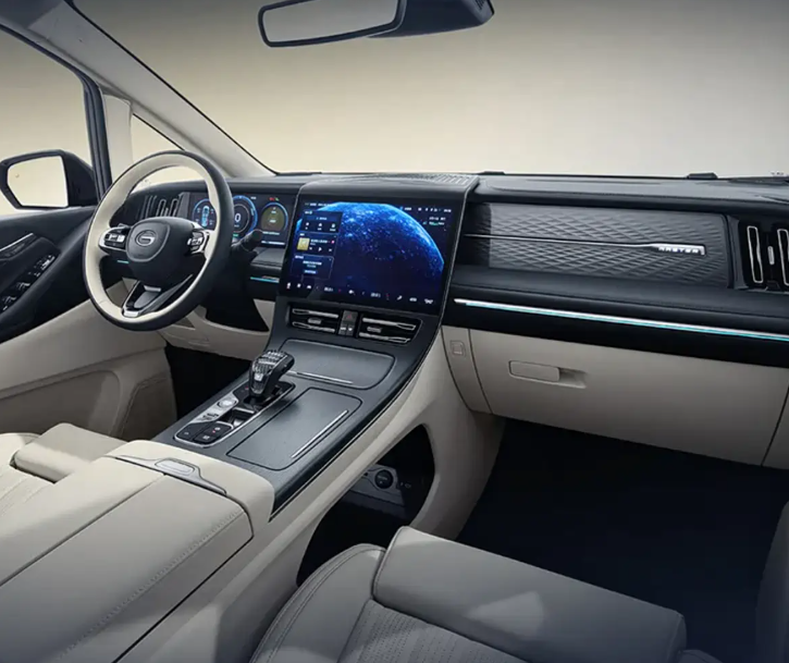 广汽传祺M8新车型上市！售价18.98万，网友：这个是真心动