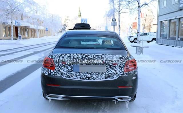 3.0T 六缸，物理按键，“三叉星辉”大灯，“满天星”中网，买新车的再等等！