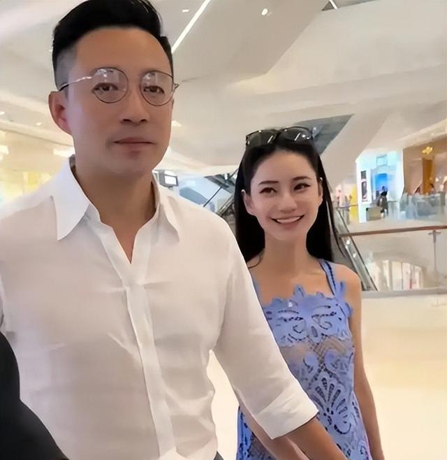 张兰68岁生日无人陪，直播间眼圈泛红，讲心酸创业史，无奈又孤独