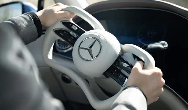 这台奔驰旗舰轿车，真的要退市了