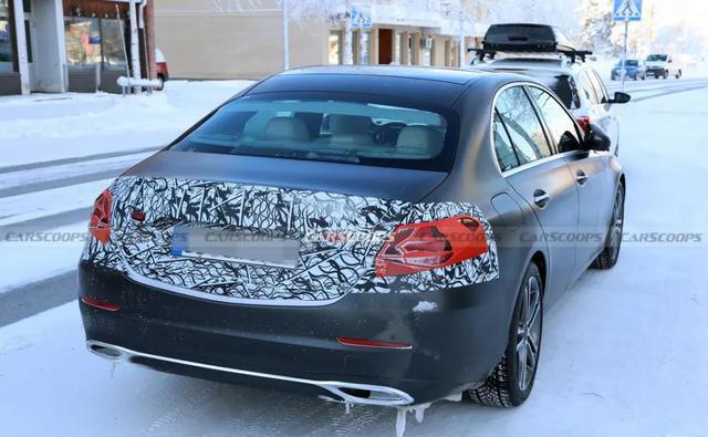 3.0T 六缸，物理按键，“三叉星辉”大灯，“满天星”中网，买新车的再等等！