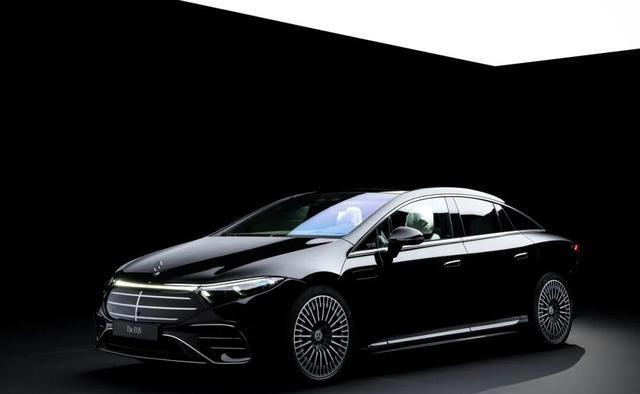 这台奔驰旗舰轿车，真的要退市了