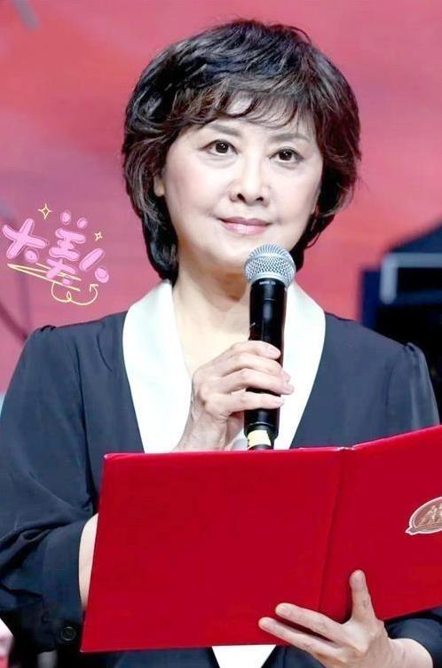 73岁朱琳近照曝光 女儿国国王错过唐僧 却被二婚丈夫宠爱二十多年