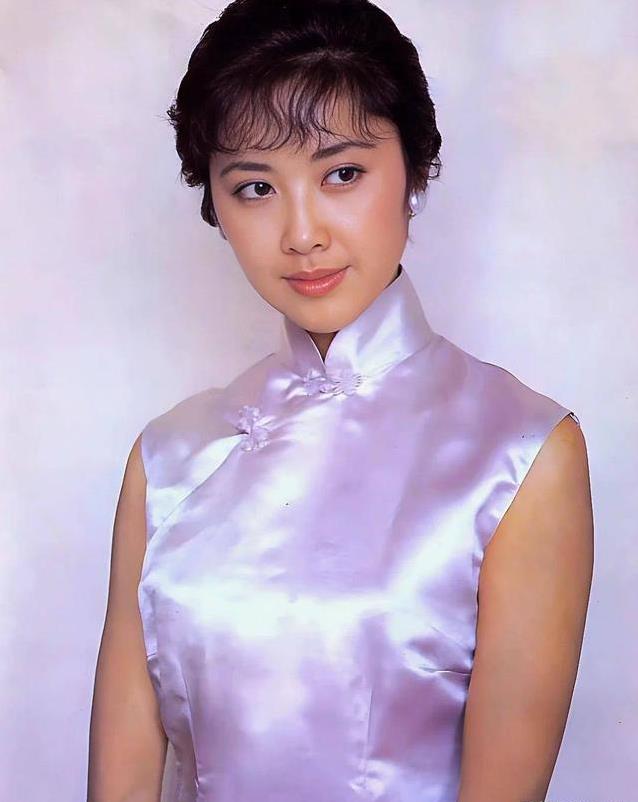 73岁朱琳近照曝光 女儿国国王错过唐僧 却被二婚丈夫宠爱二十多年