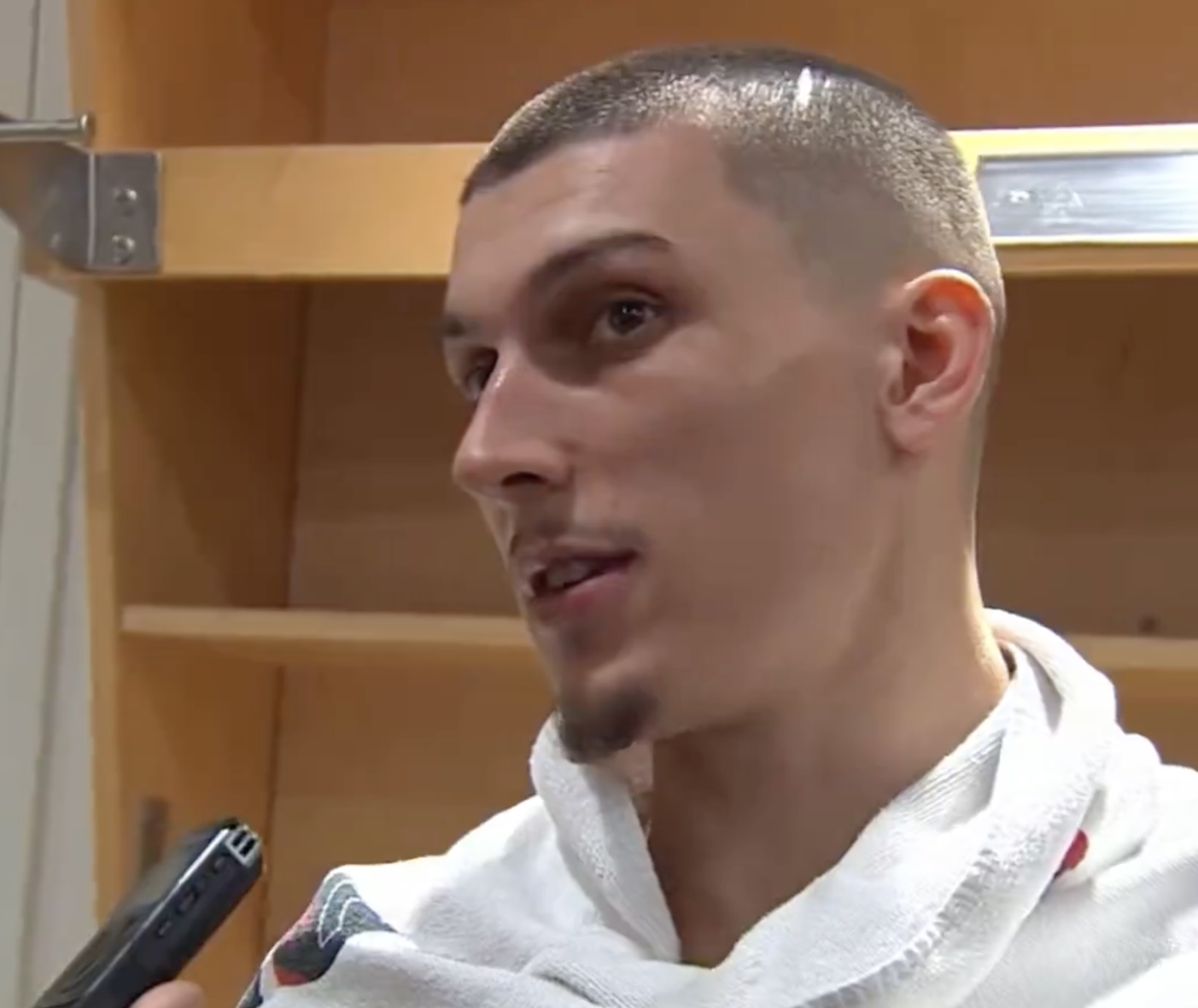 希罗谈失利：我相信斯波还会琢磨出新办法，他绝不会放弃