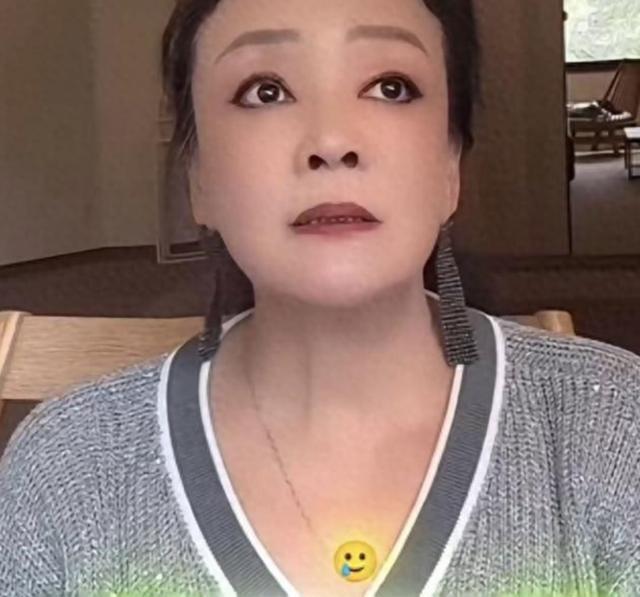 张兰生日!情绪低落发文，儿子儿媳没送祝福，只有一人记得她生日