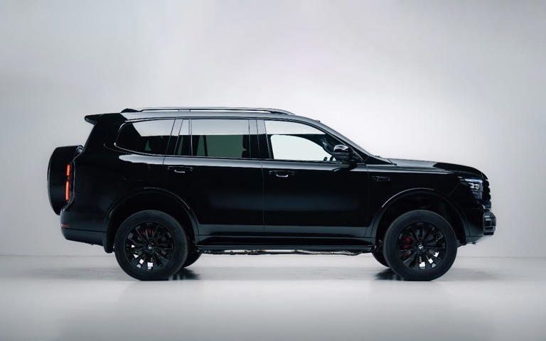 全新坦克500黑武士36.5万起：原厂黑化+双混动，首批限量500台