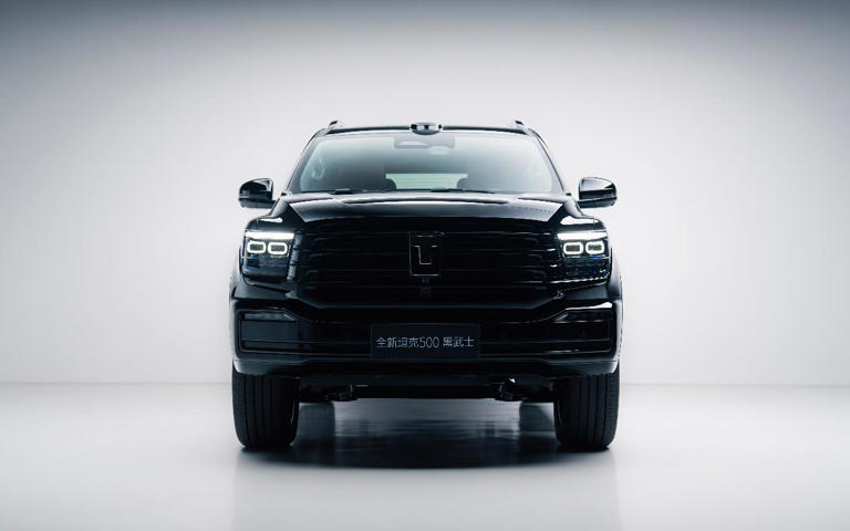 全新坦克500黑武士36.5万起：原厂黑化+双混动，首批限量500台