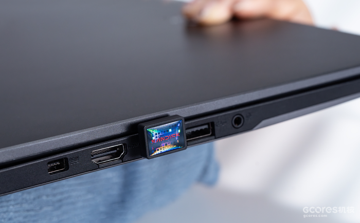 “无缝”扩容移动生活，闪迪至尊极速小神盾 Type-C 闪存盘测评