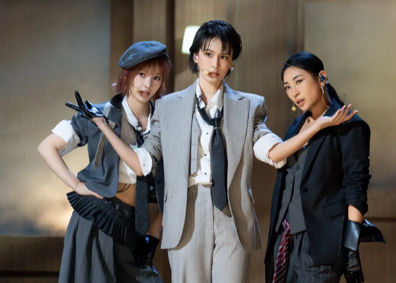 网传《浪姐7》一公排名，怪不得曾沛慈没当队长，第一名引争议