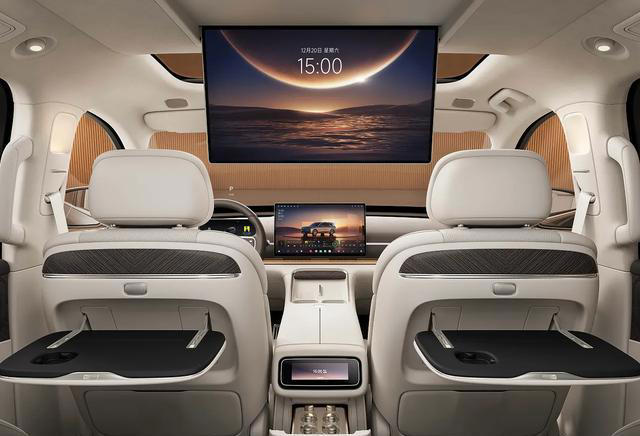 零跑D19上市后，不少家庭开始重新考虑家用大车怎么选