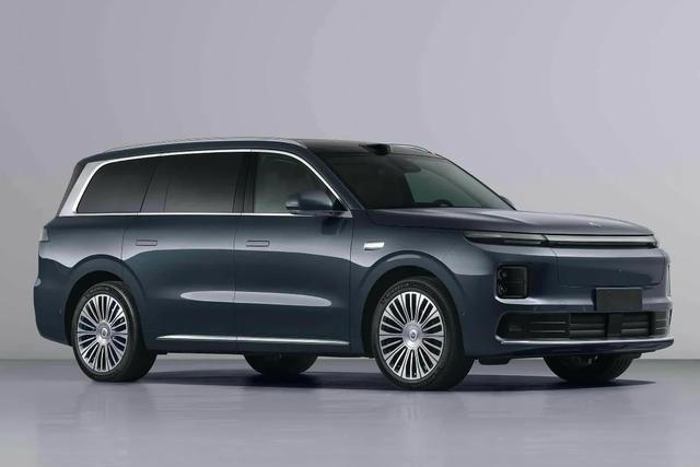 零跑D19上市后，不少家庭开始重新考虑家用大车怎么选