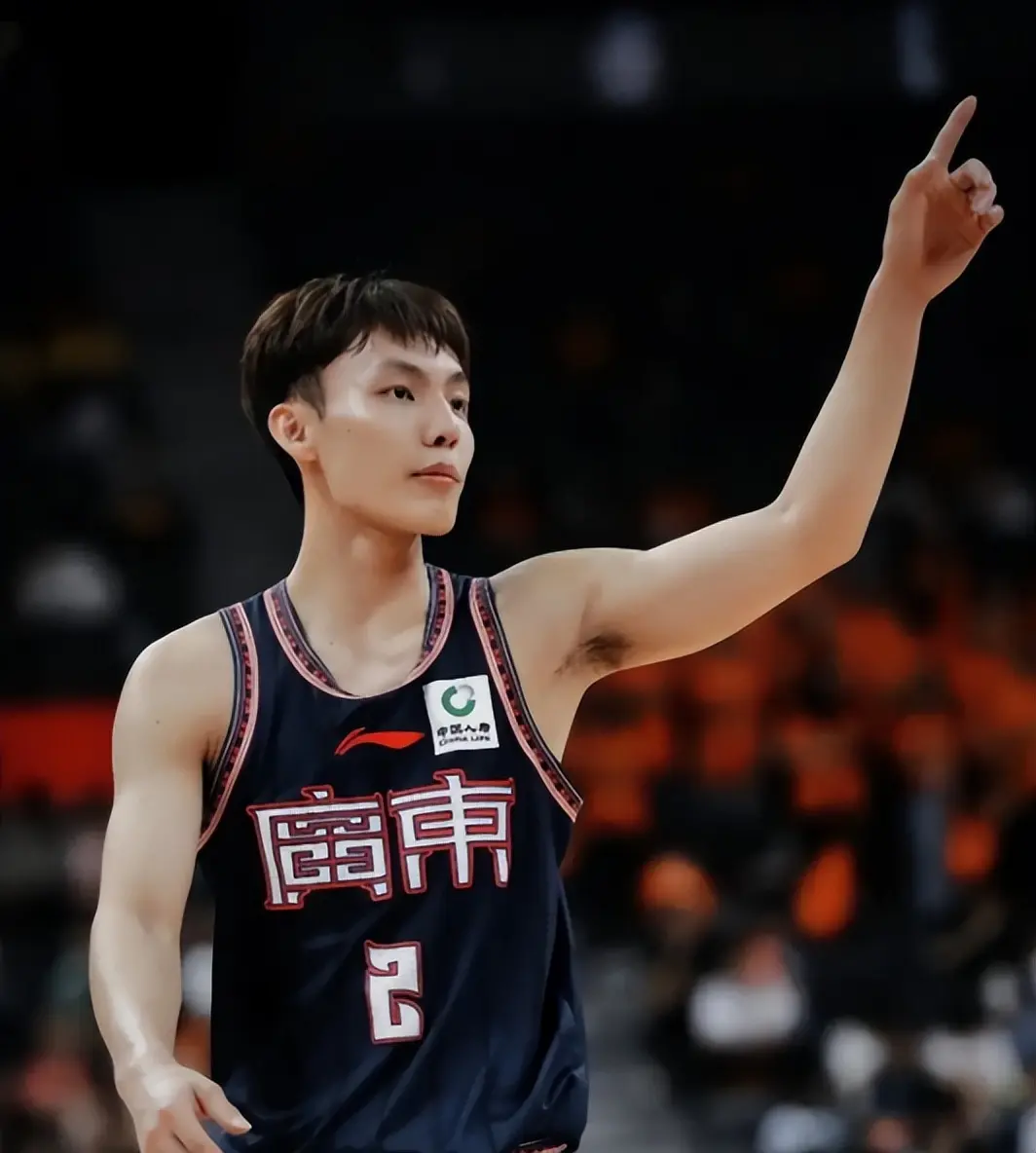 徐杰27分封神入选最佳! 广东迎三喜，冲冠稳了?