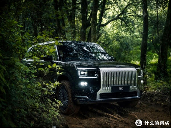 家庭6座SUV哪款好？极氪9X六座布局+6.3㎡座舱，全家不挤