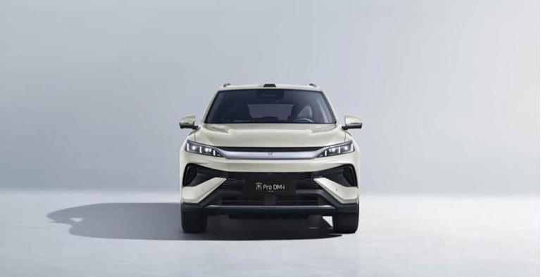 全球第一! 宋ProDM-i飞驰版上市，续航达1735km，仅售9万多