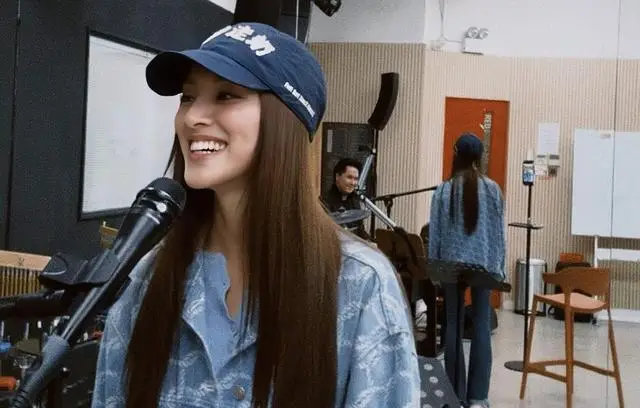 恭喜！TVB知名女星《浪姐7》倒数第二晋级，感谢粉丝“救命”之恩