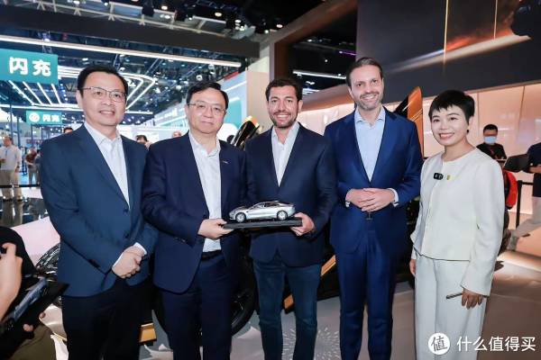 2000万买辆比亚迪？车主是不是疯了？看完真车发现是你疯了！