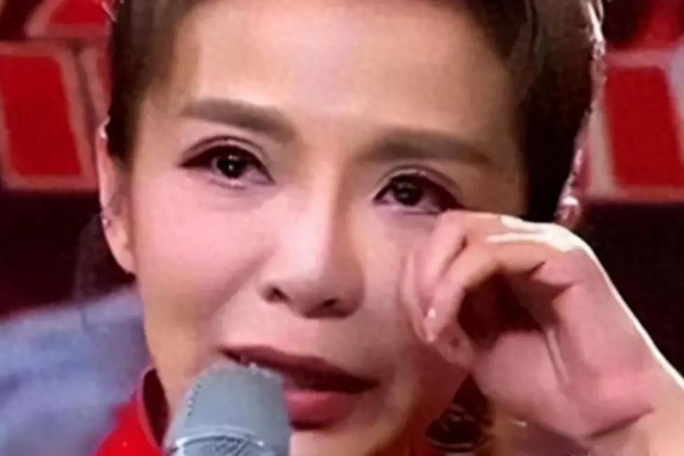 抗癌20年， 手术7次仍登春晚的朱迅 近况曝光， 难怪不敢面对生命终点