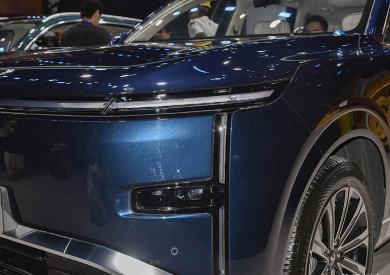 五菱全新中大型SUV北京车展开启盲订，车长近5米，综合续航1260km