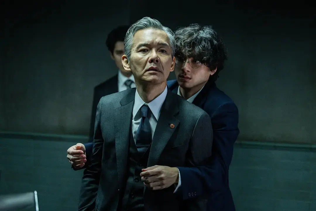 《爆弹》山田裕贵从微笑到翻脸，《爆弹》把人看疯了!