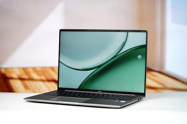 全球首获SGS六年耐用认证！荣耀X16 Plus 2026图赏