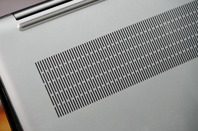 全球首获SGS六年耐用认证！荣耀X16 Plus 2026图赏