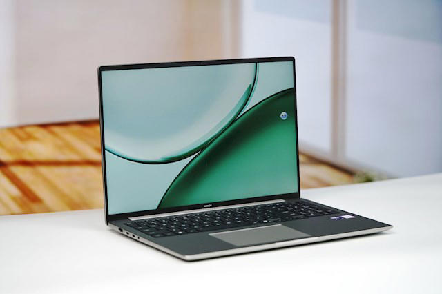 全球首获SGS六年耐用认证！荣耀X16 Plus 2026图赏