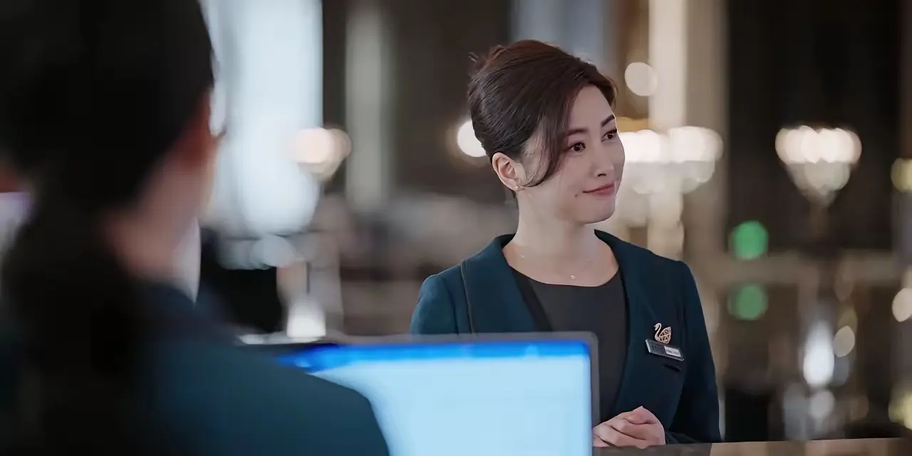 《蜜语纪》她很漂亮身材也高挑，从刺头变迷妹后，面相都变好了